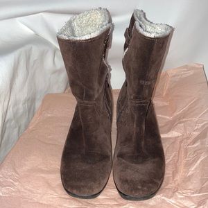 Clarks brown suede boots-8.5